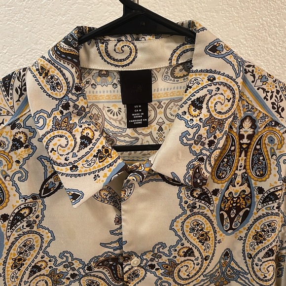 H&M button down - Picture 2 of 5
